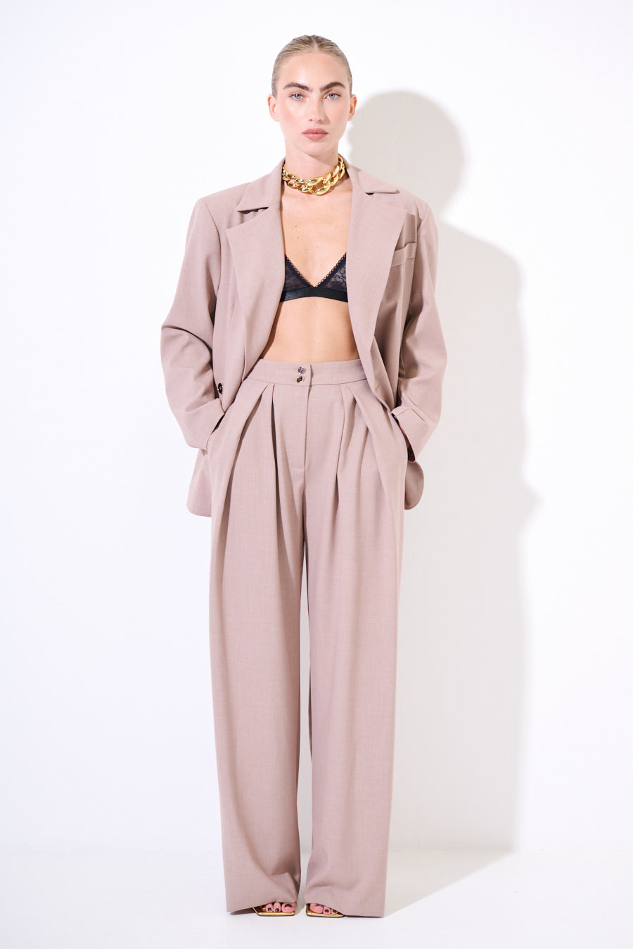 Palazzo pantalon met geplooide gouden knopen