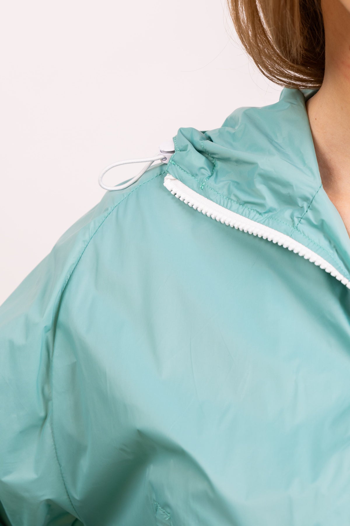 VESTE COUPE-VENT À CAPUCHE - K-ZELL PARIS | Wholesale