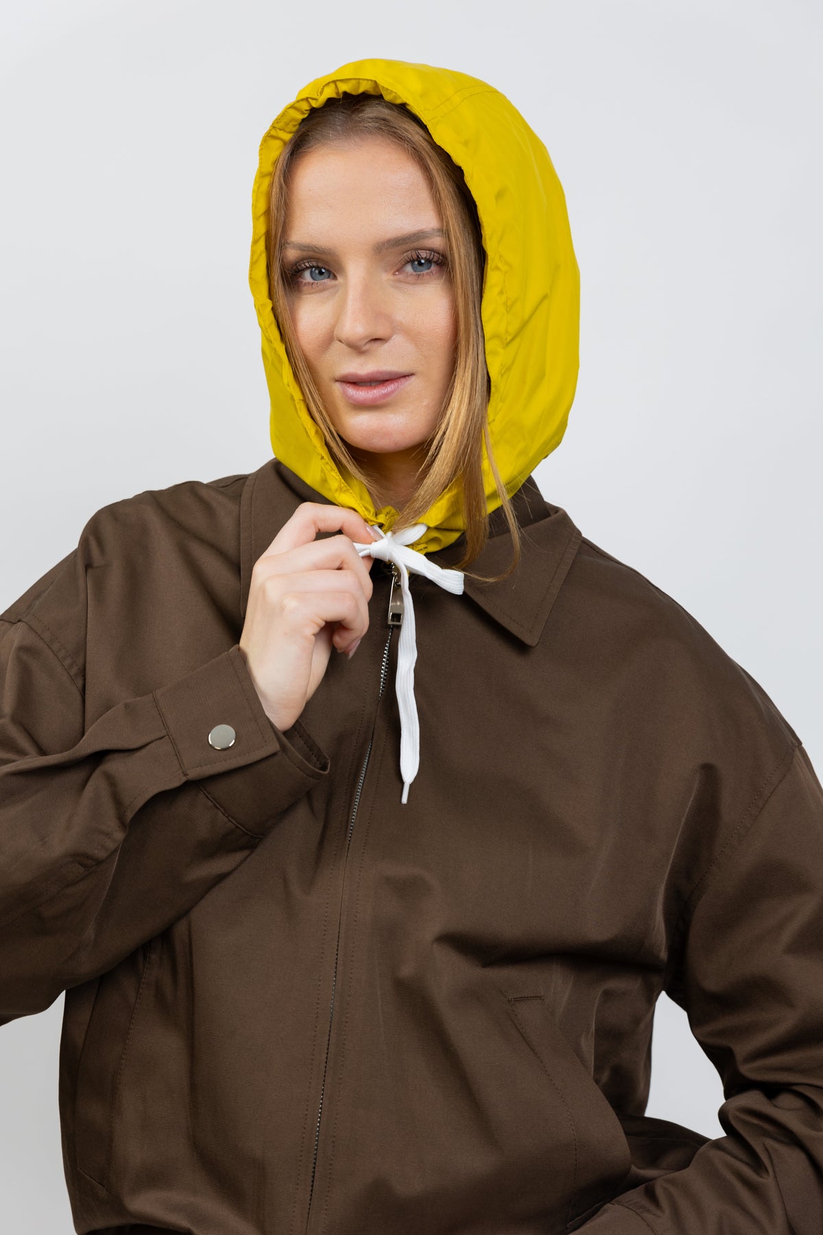 BLOUSON À CAPUCHE AMOVIBLE CONTRASTÉE - K-ZELL PARIS | Wholesale