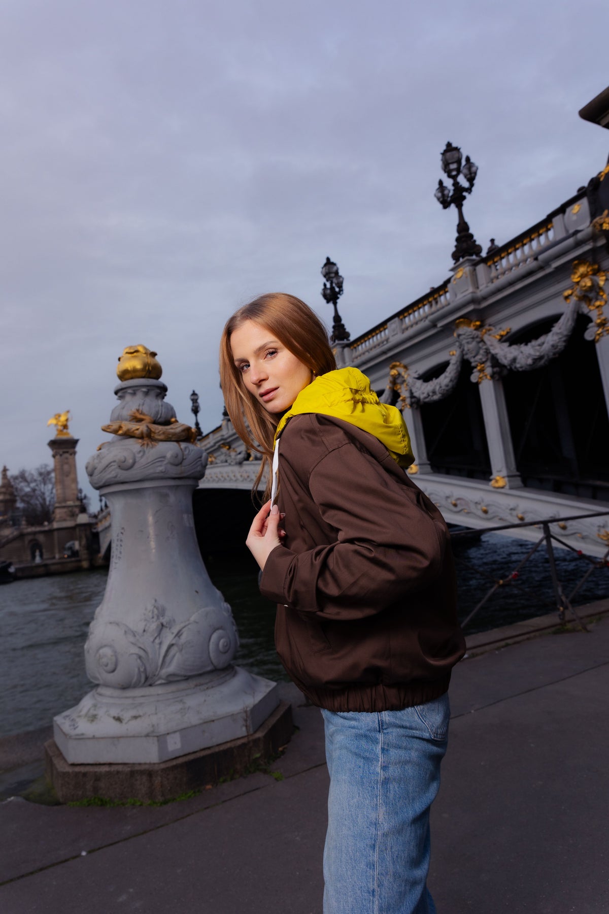 BLOUSON À CAPUCHE AMOVIBLE CONTRASTÉE - K-ZELL PARIS | Wholesale