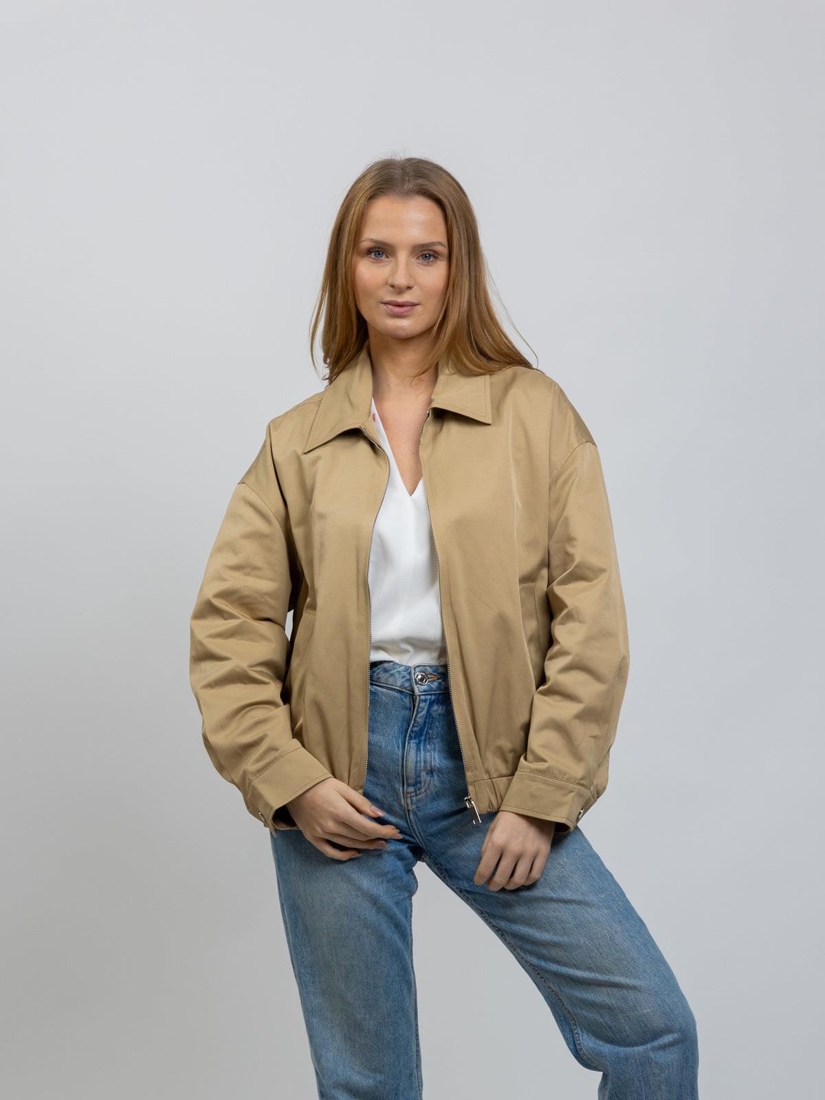 BLOUSON À CAPUCHE AMOVIBLE CONTRASTÉE - K-ZELL PARIS | Wholesale