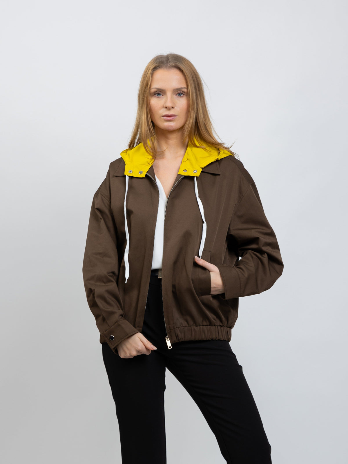BLOUSON À CAPUCHE AMOVIBLE CONTRASTÉE - K-ZELL PARIS | Wholesale