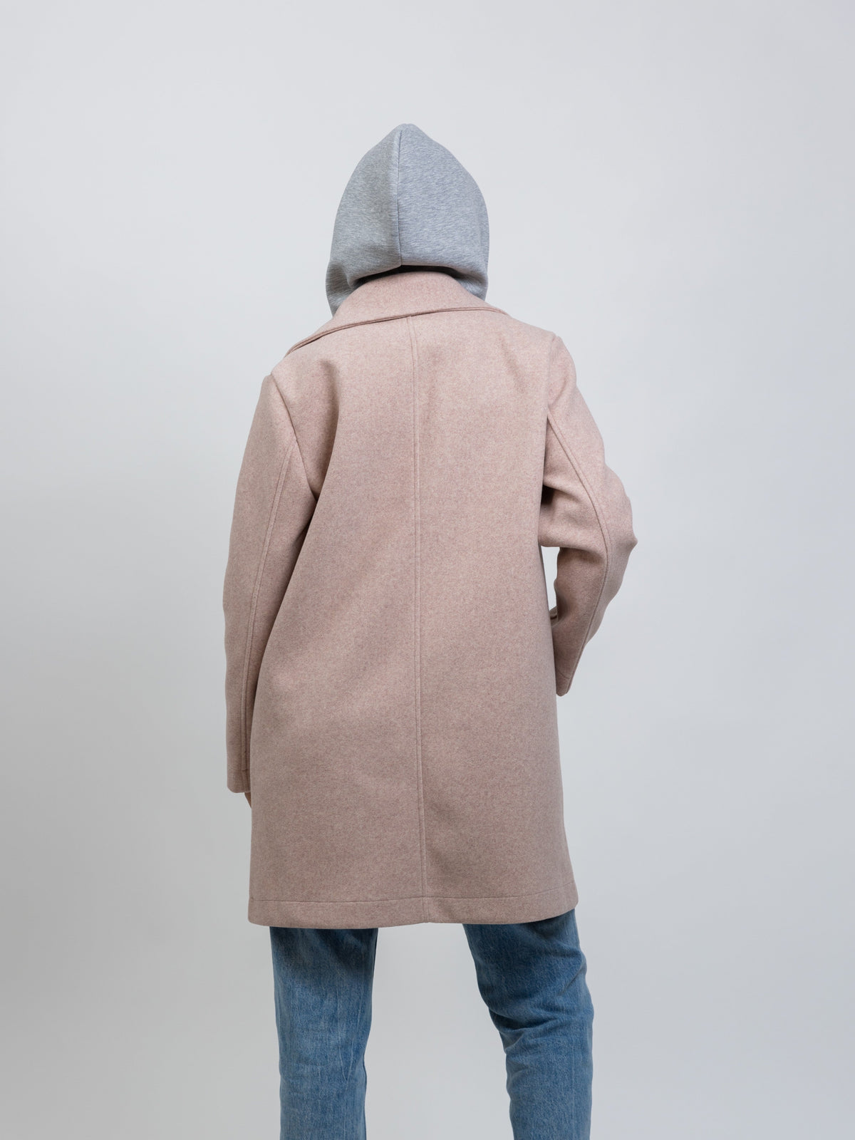 MANTEAU FAUX 2 PIÈCES AVEC CAPUCHE CONTRASTÉ - K-ZELL PARIS | Wholesale