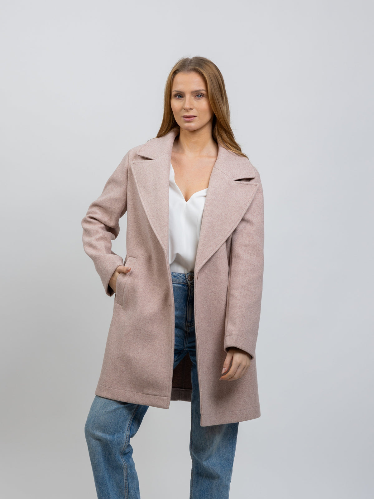 MANTEAU FAUX 2 PIÈCES AVEC CAPUCHE CONTRASTÉ - K-ZELL PARIS | Wholesale