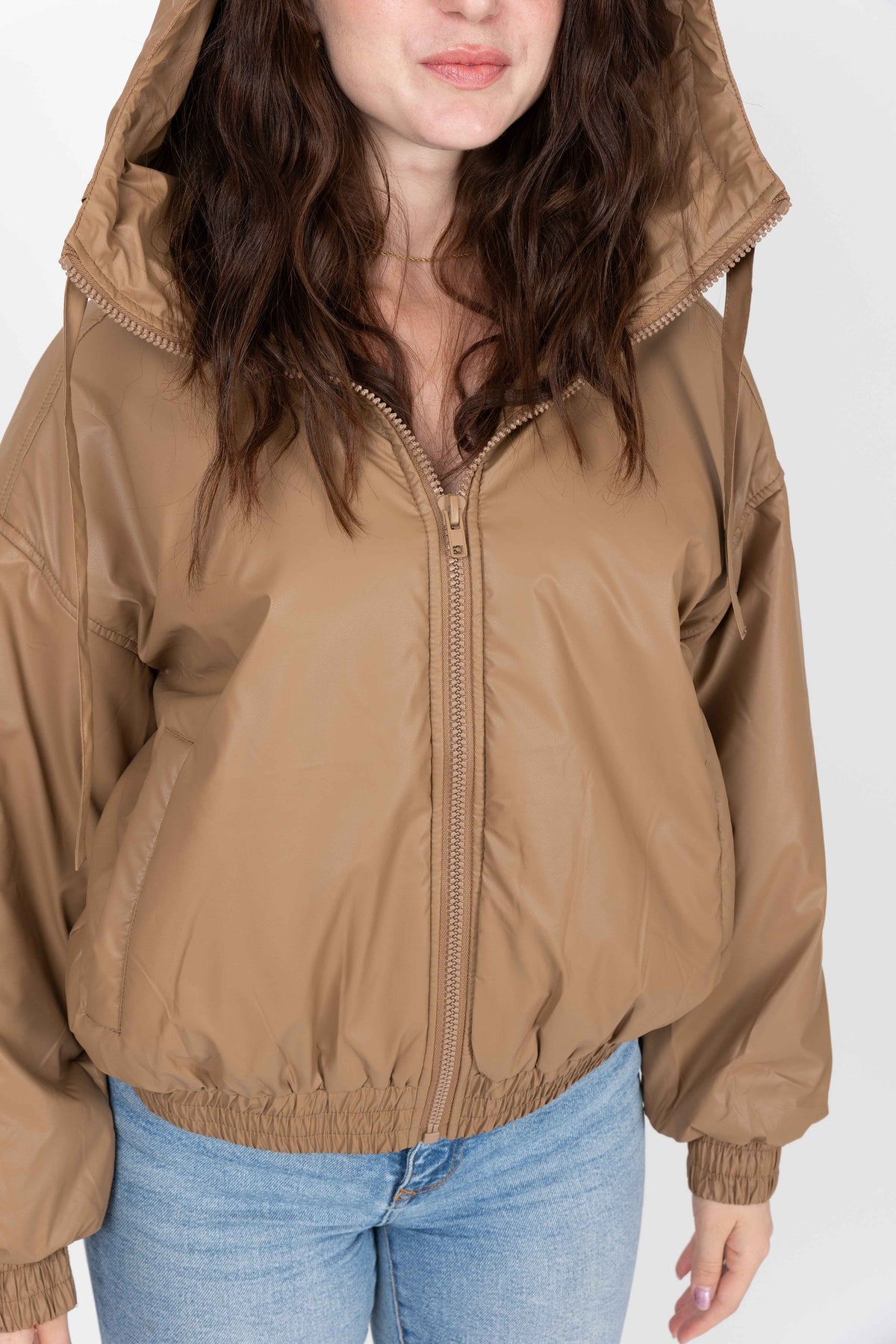 BLOUSON IMPERMÉABLE À CAPUCHE