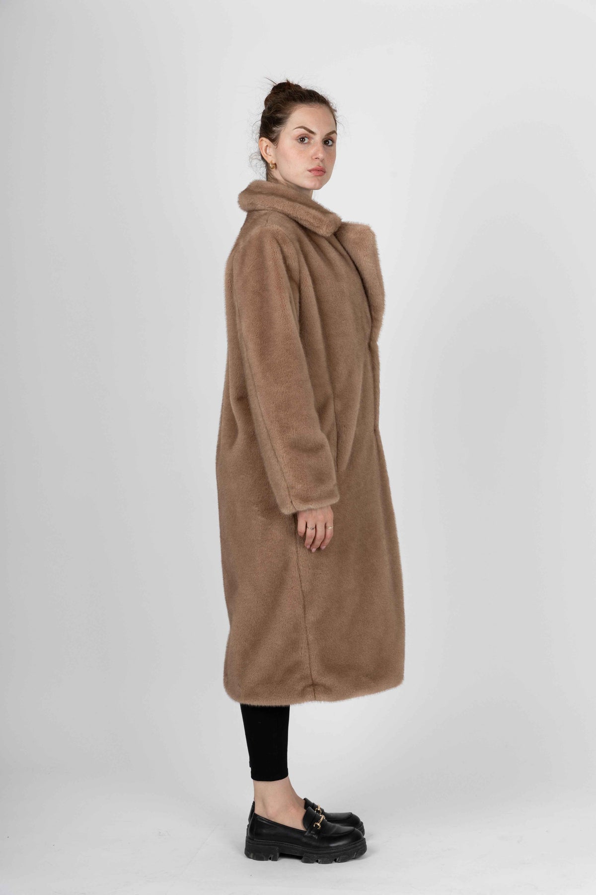 MANTEAU LONG EN FAUSSE FOURRURE