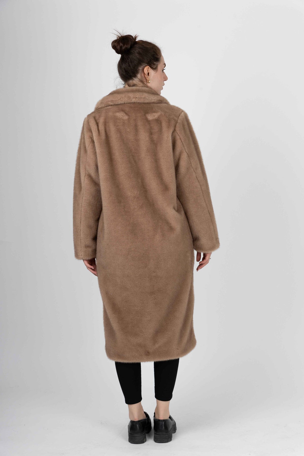 MANTEAU LONG EN FAUSSE FOURRURE
