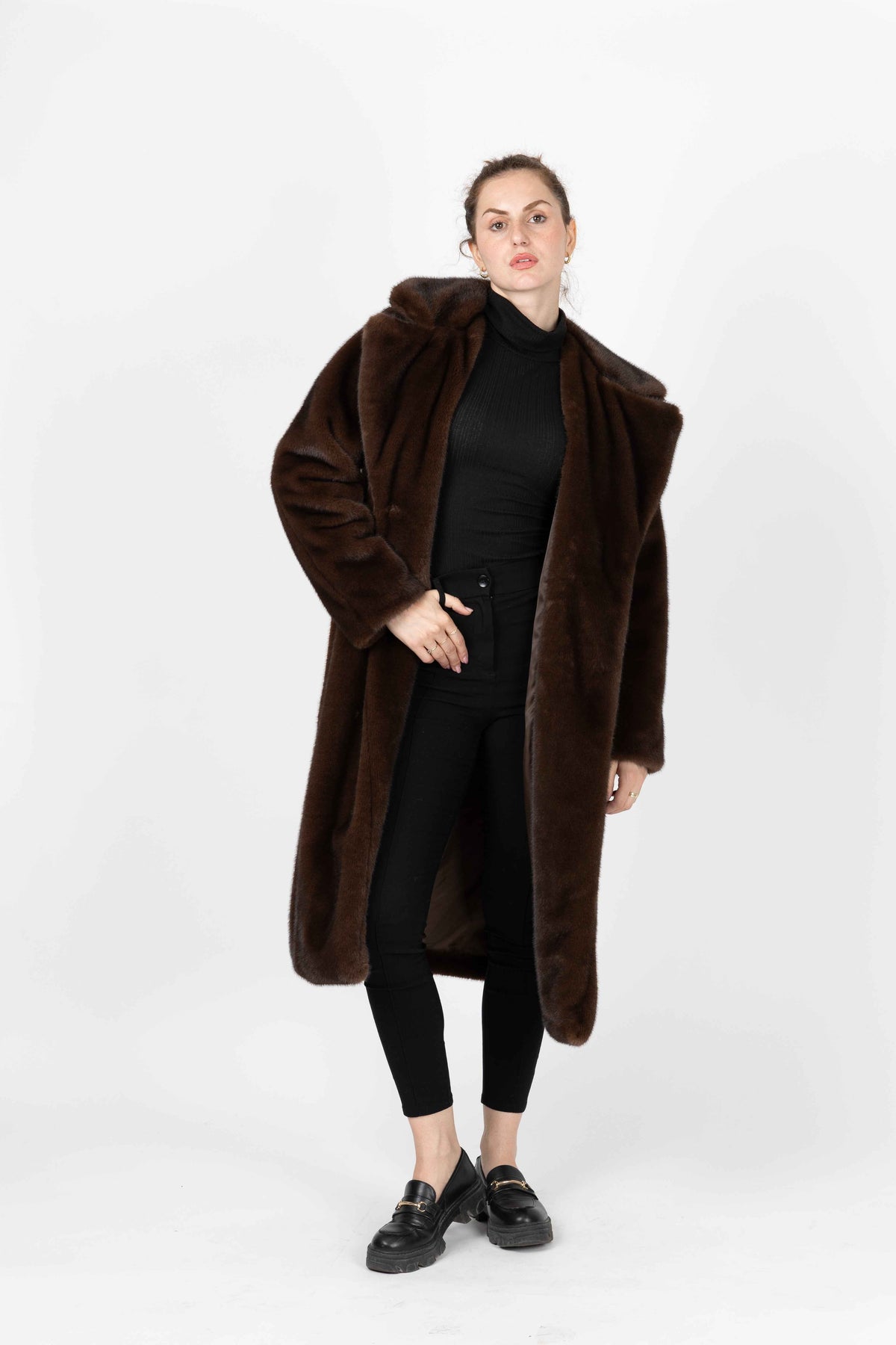 MANTEAU LONG EN FAUSSE FOURRURE