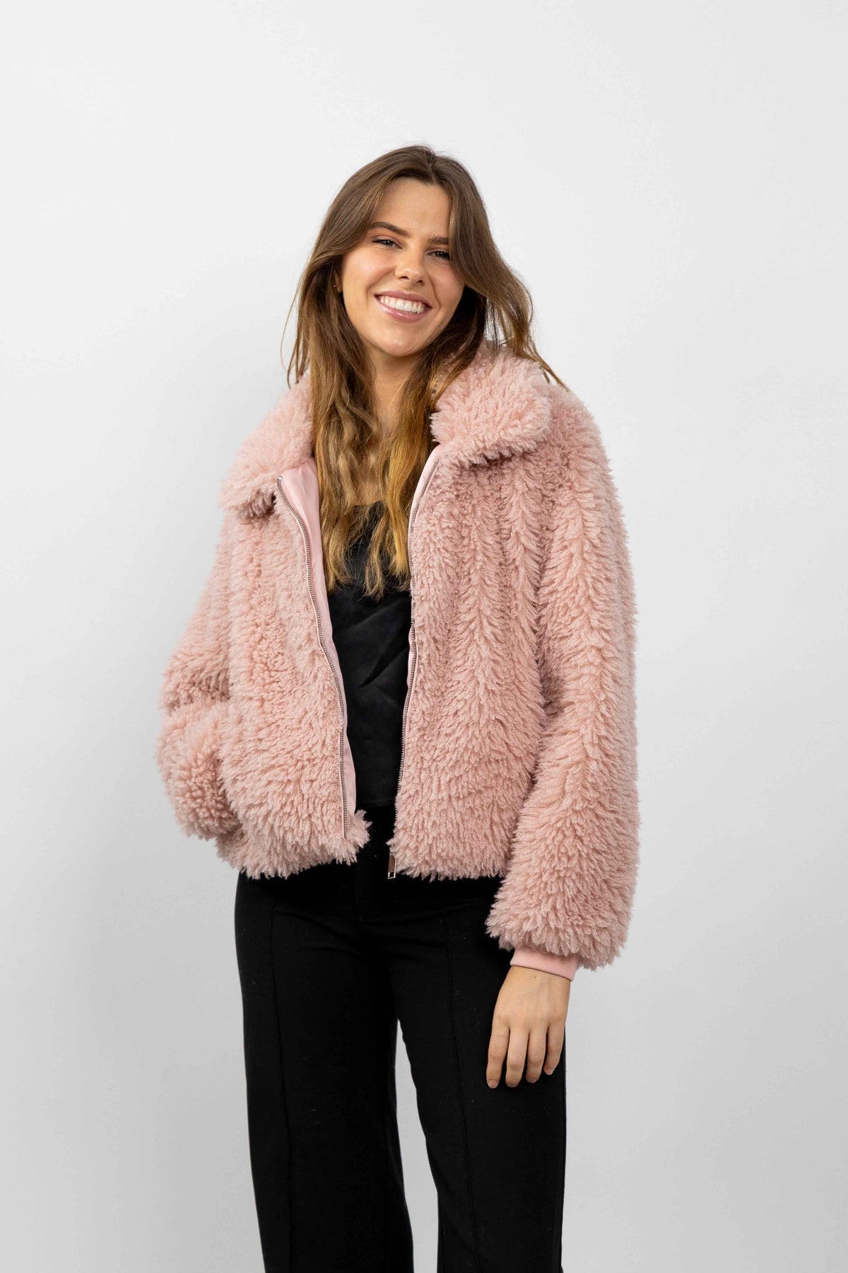 BLOUSON EN FAUSSE FOURRURE MOUTON