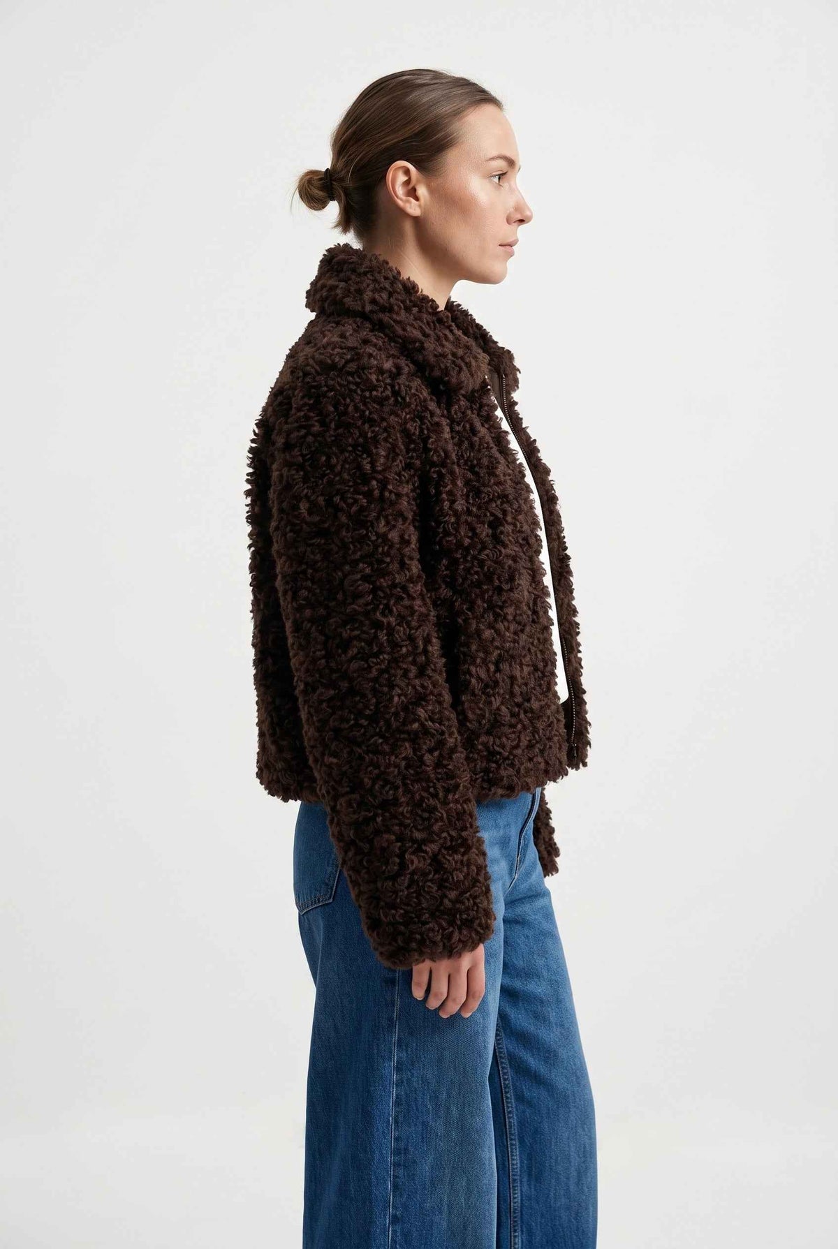 MANTEAU COURT EN FAUSSE FOURRURE MOUTON