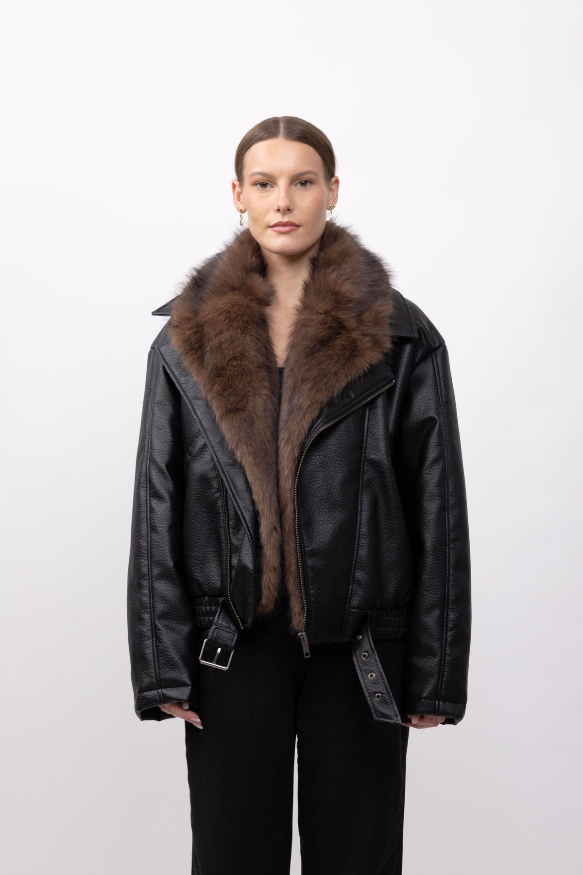 BLOUSON SIMILICUIR AVEC COL FAUSSE FOURRURE AMOVIBLE - K-ZELL PARIS | Wholesale