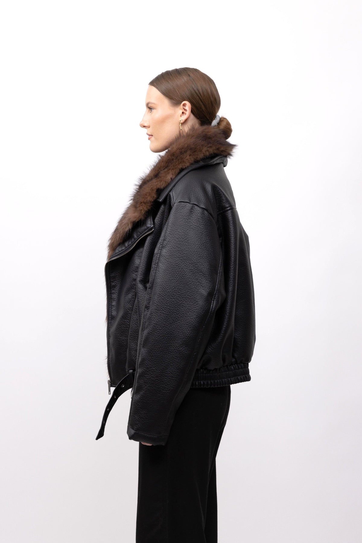 BLOUSON SIMILICUIR AVEC COL FAUSSE FOURRURE AMOVIBLE - K-ZELL PARIS | Wholesale