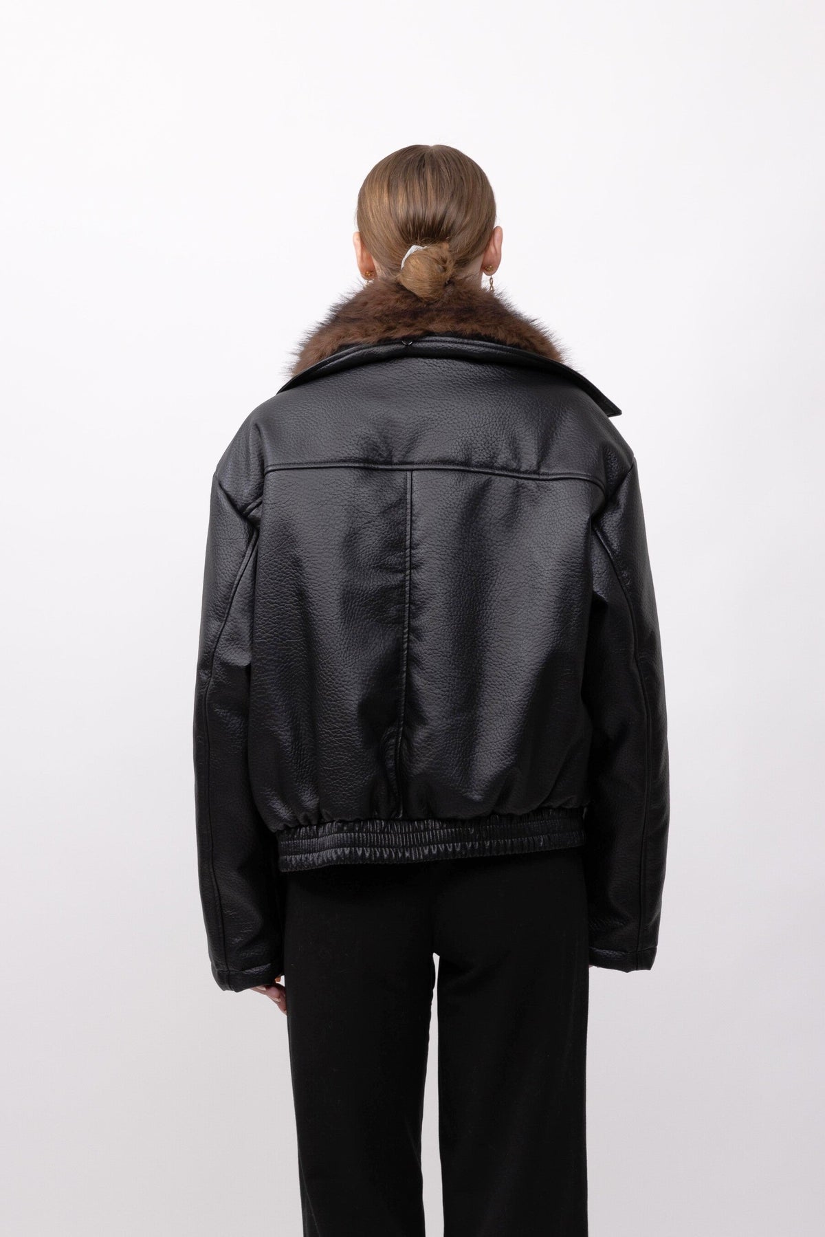 BLOUSON SIMILICUIR AVEC COL FAUSSE FOURRURE AMOVIBLE - K-ZELL PARIS | Wholesale