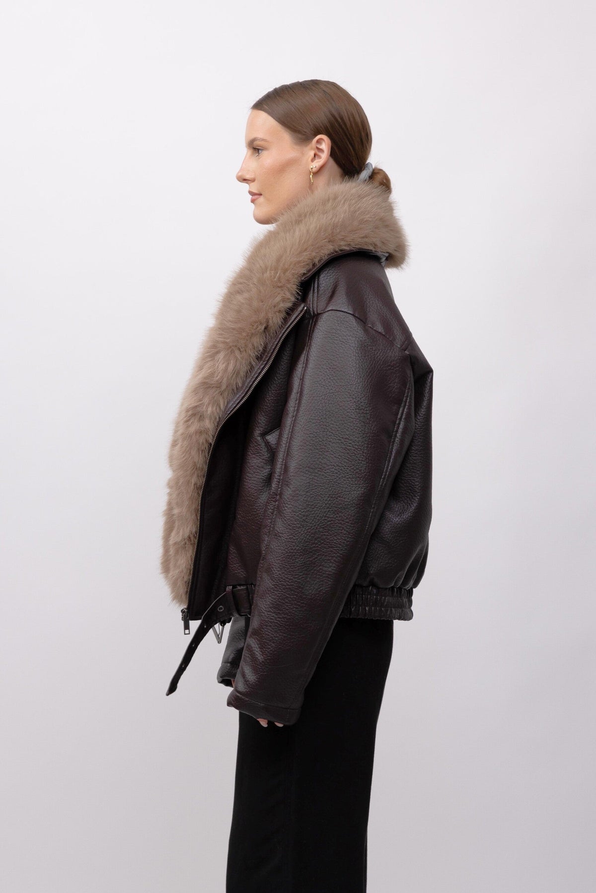 BLOUSON SIMILICUIR AVEC COL FAUSSE FOURRURE AMOVIBLE - K-ZELL PARIS | Wholesale