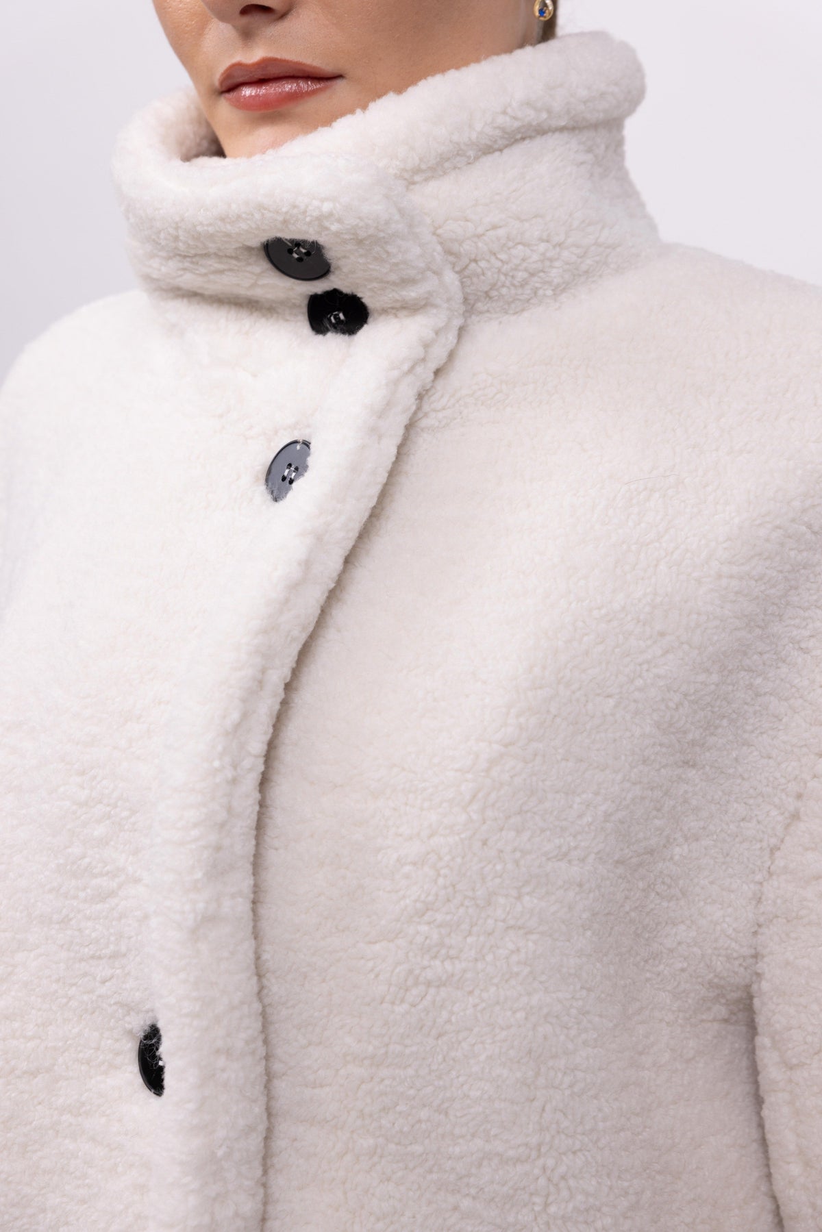 MANTEAU LONG EN FAUSSE FOURRURE MOUTON - K-ZELL PARIS | Wholesale