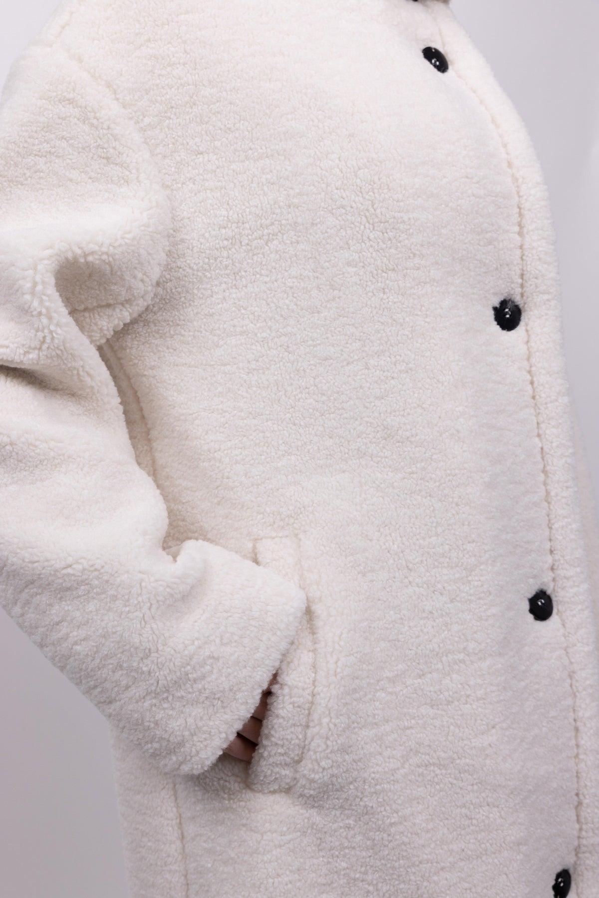MANTEAU LONG EN FAUSSE FOURRURE MOUTON - K-ZELL PARIS | Wholesale