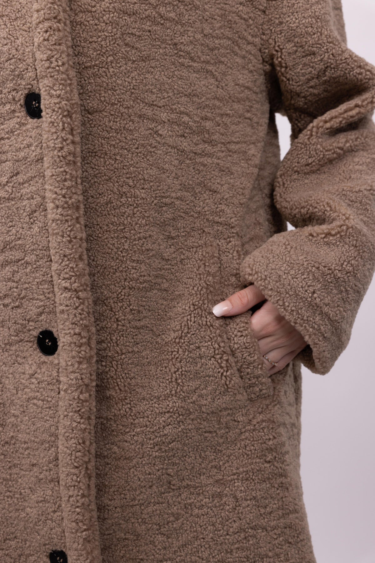 MANTEAU LONG EN FAUSSE FOURRURE MOUTON - K-ZELL PARIS | Wholesale