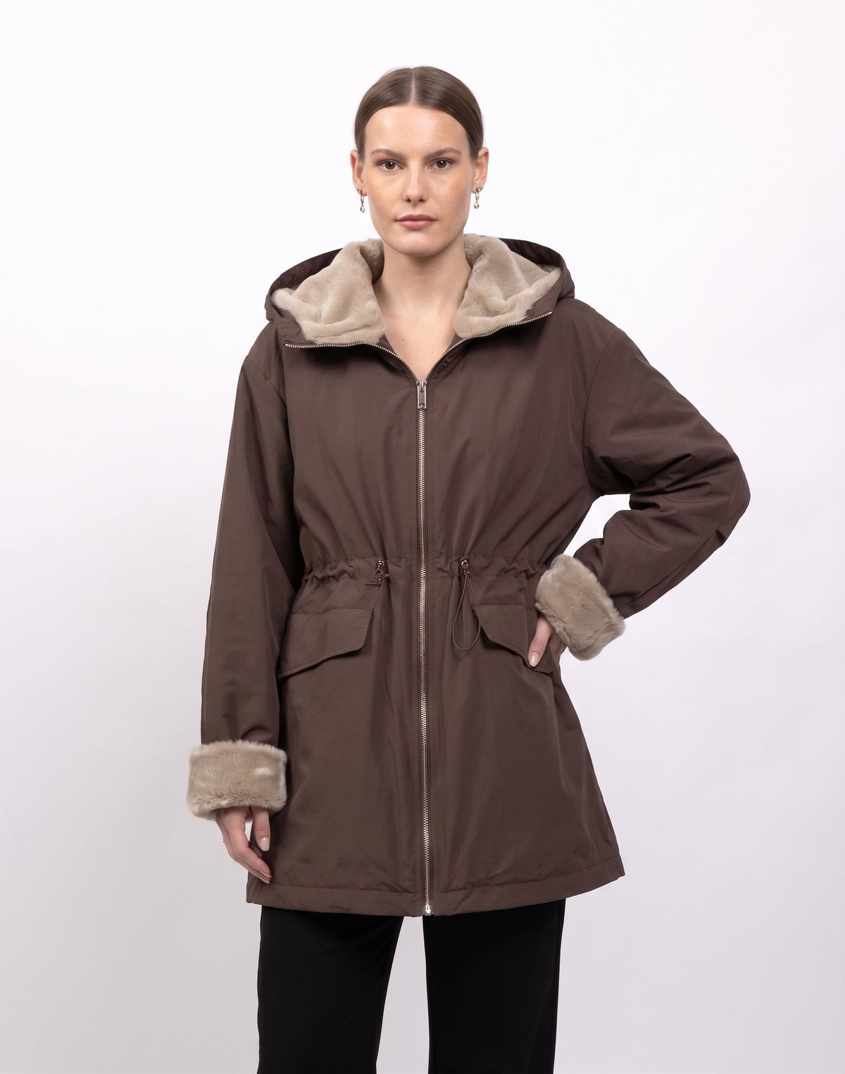 Waterbestendige parka met imitatiebontvoering