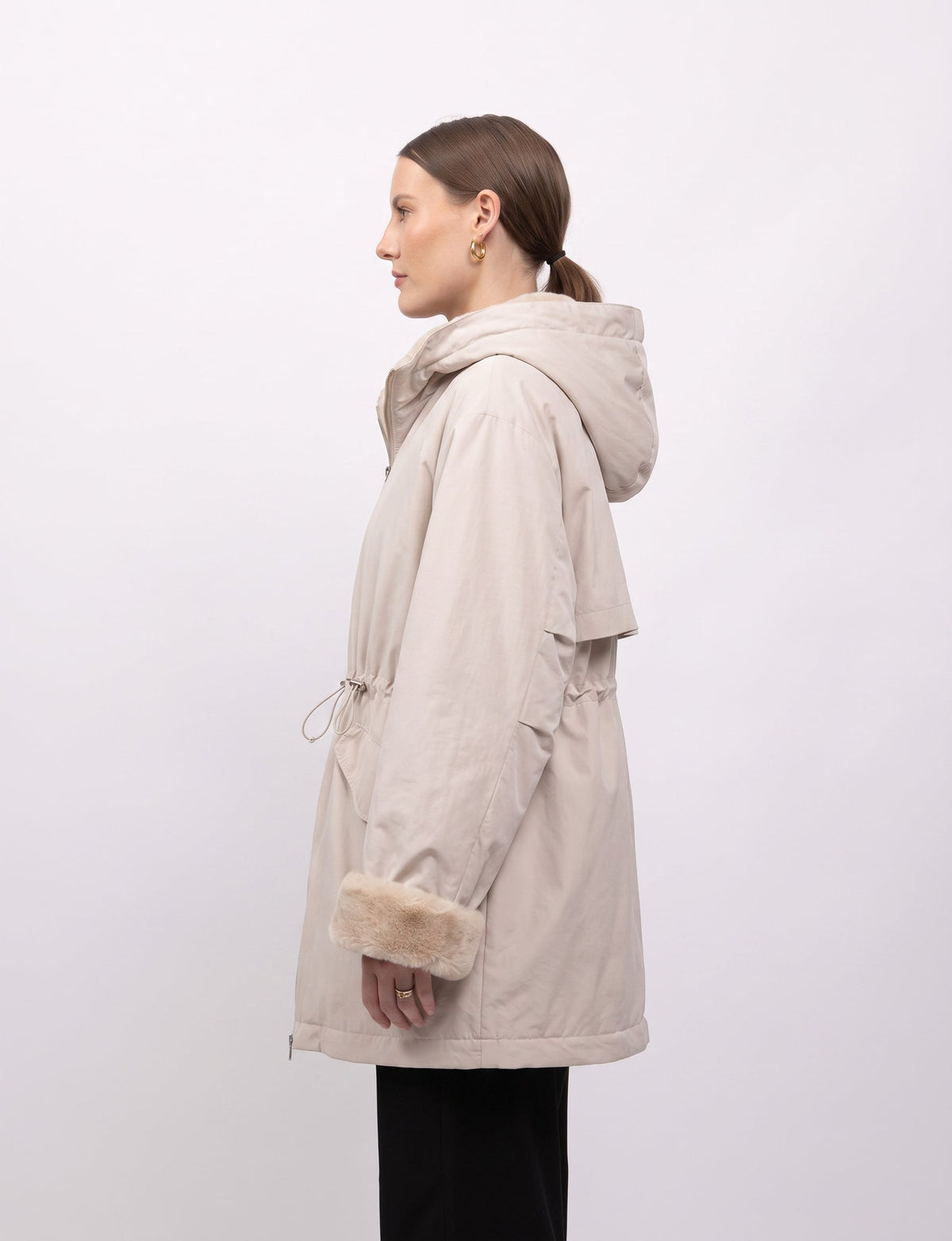 Waterbestendige parka met imitatiebontvoering