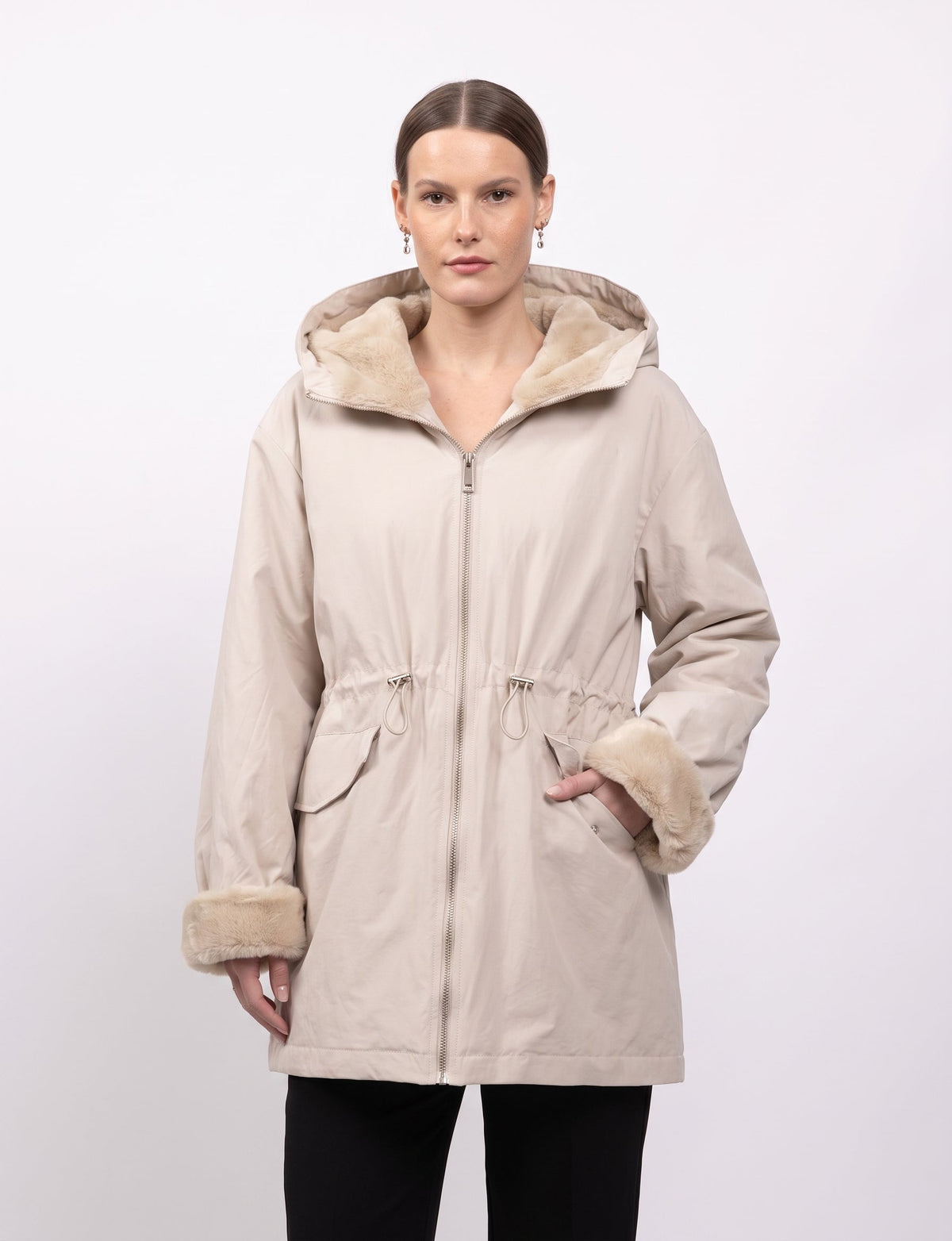 Waterbestendige parka met imitatiebontvoering