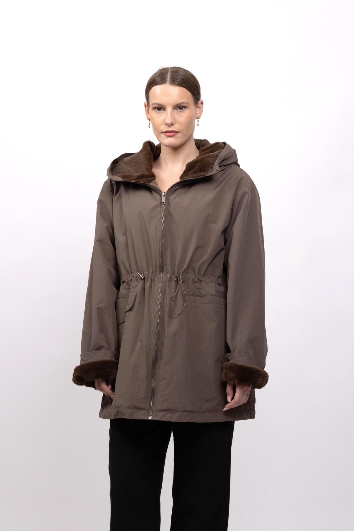 Waterbestendige parka met imitatiebontvoering