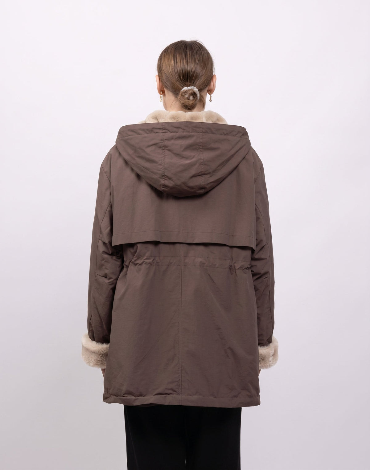 Waterbestendige parka met imitatiebontvoering