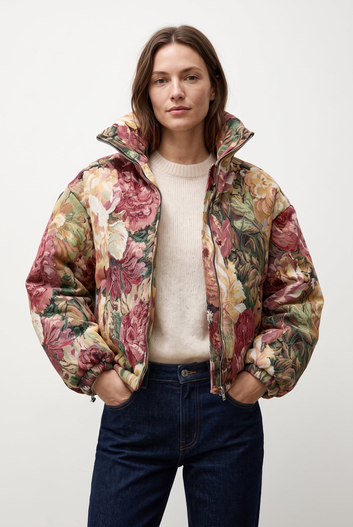 Gewatteerde jas met bloemenjacquard