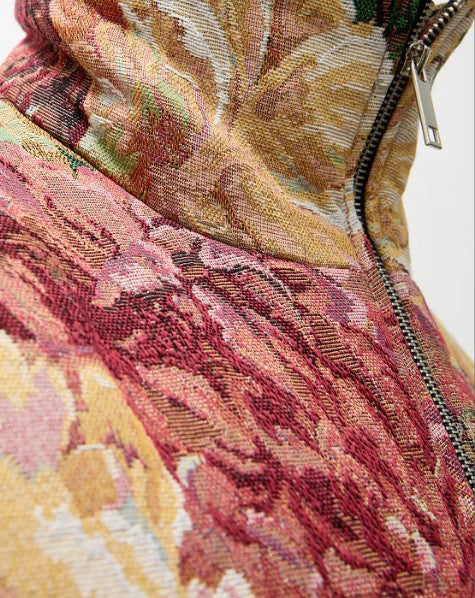 Gewatteerde jas met bloemenjacquard