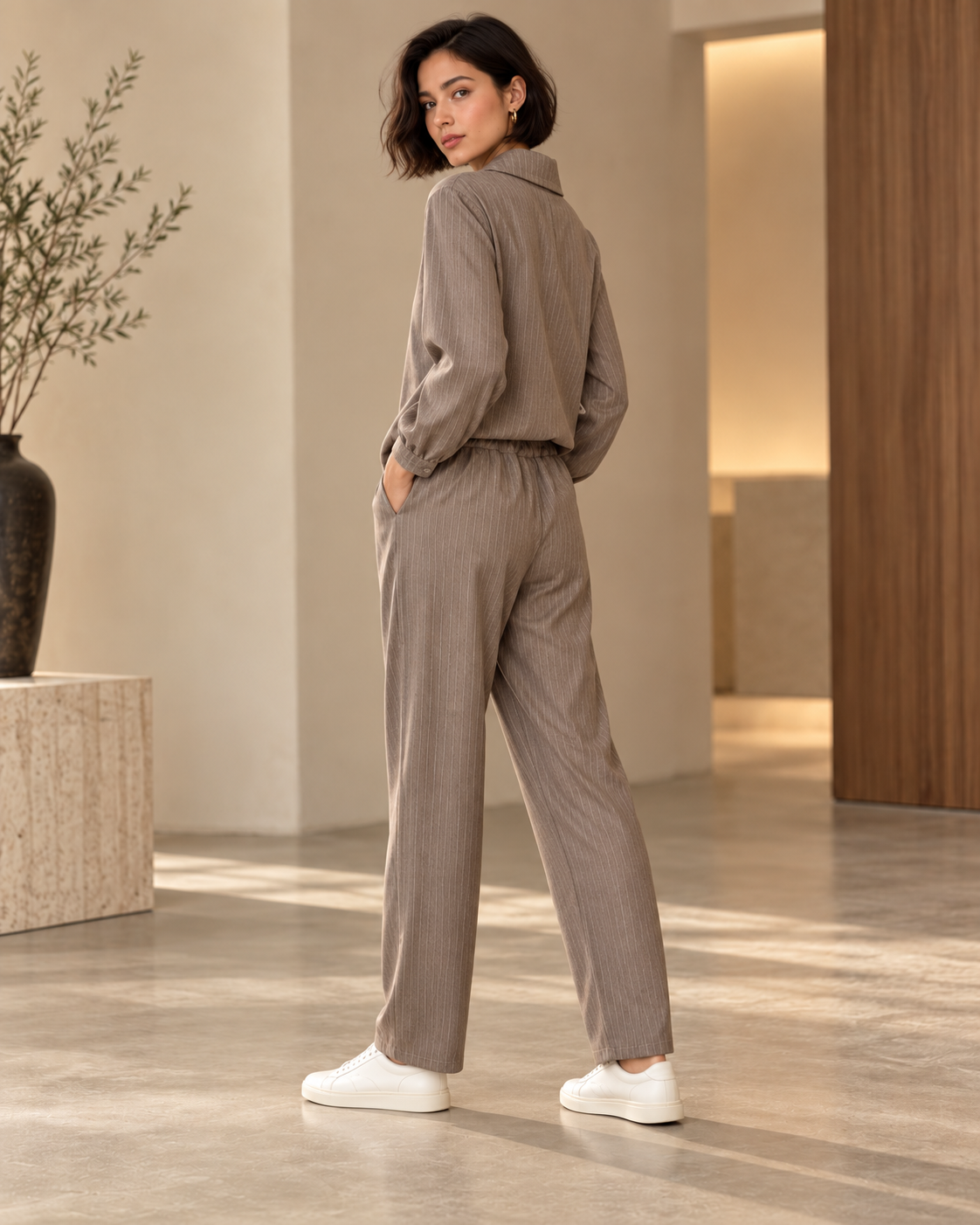 Gestreepte Set – Asymmetric Blouse & Pantalon