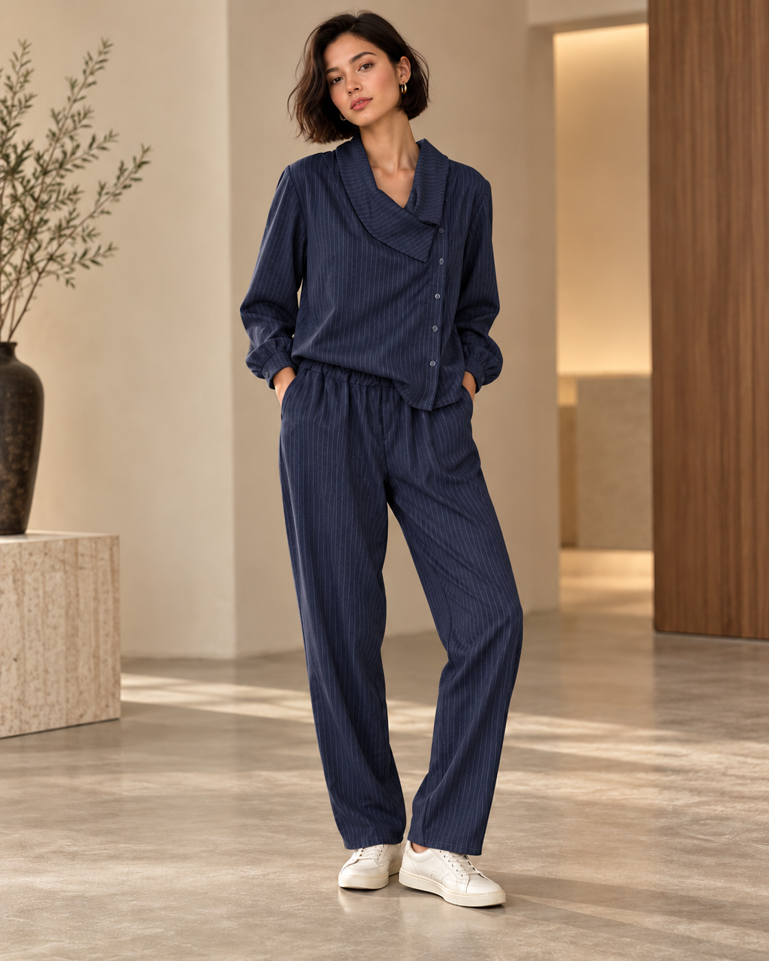 Gestreepte Set – Asymmetric Blouse & Pantalon