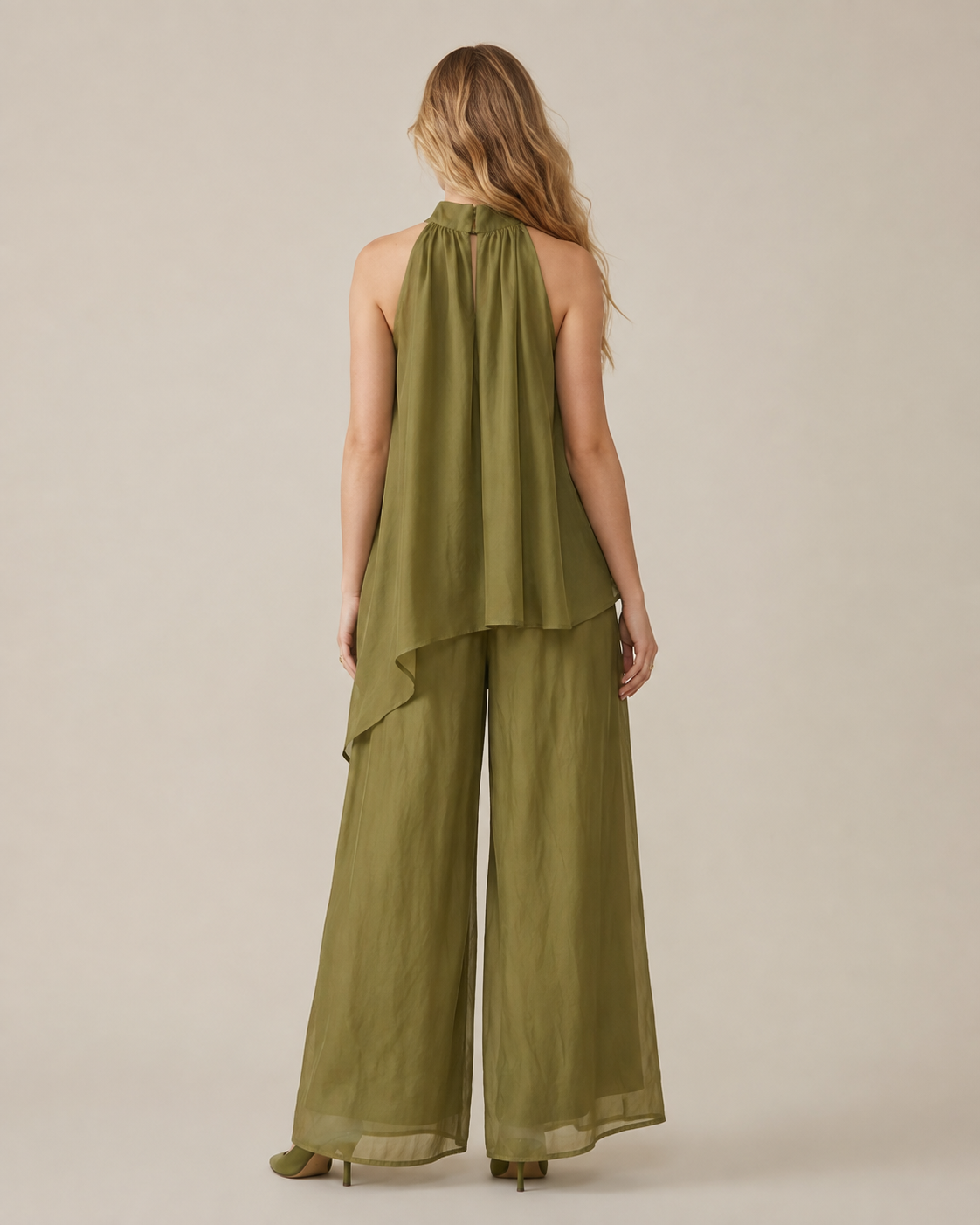 Set van een Tencel-top en een zwierige broek