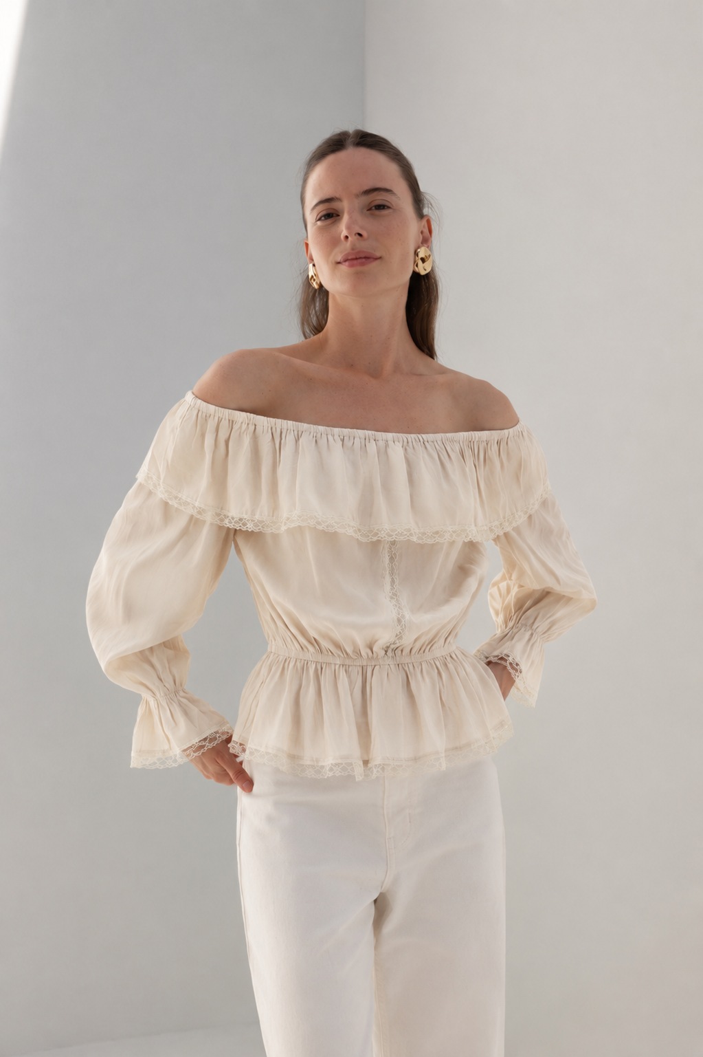 Off-shoulder Tencel-blouse met kant