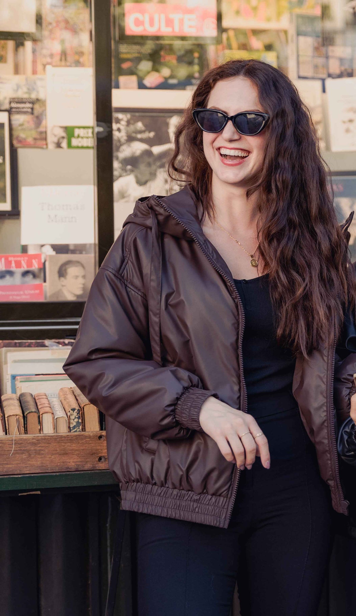 BLOUSON IMPERMÉABLE À CAPUCHE