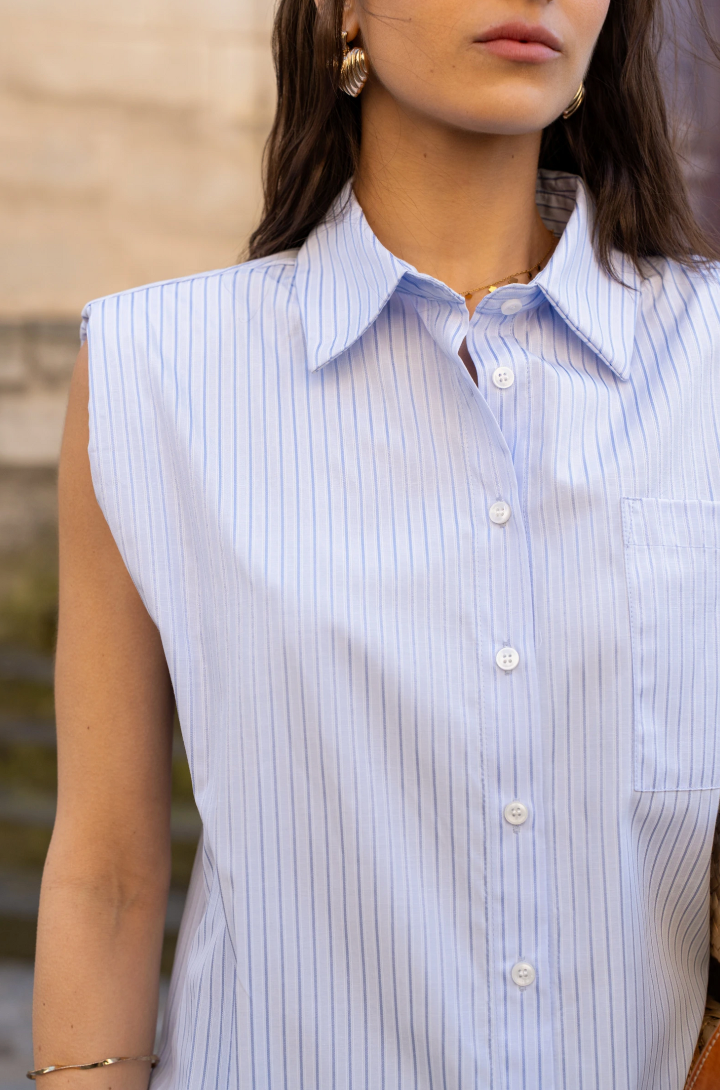 Mouwloos blouse met gestreepte schouderstukken