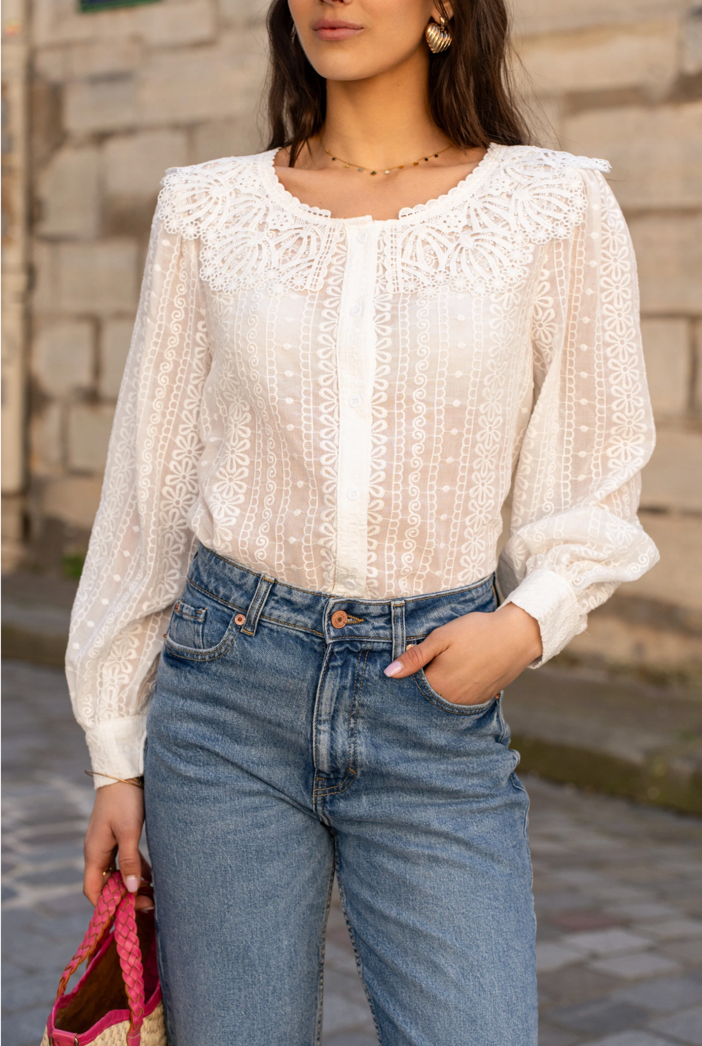 Geborduurde blouse met geborduurde kraag