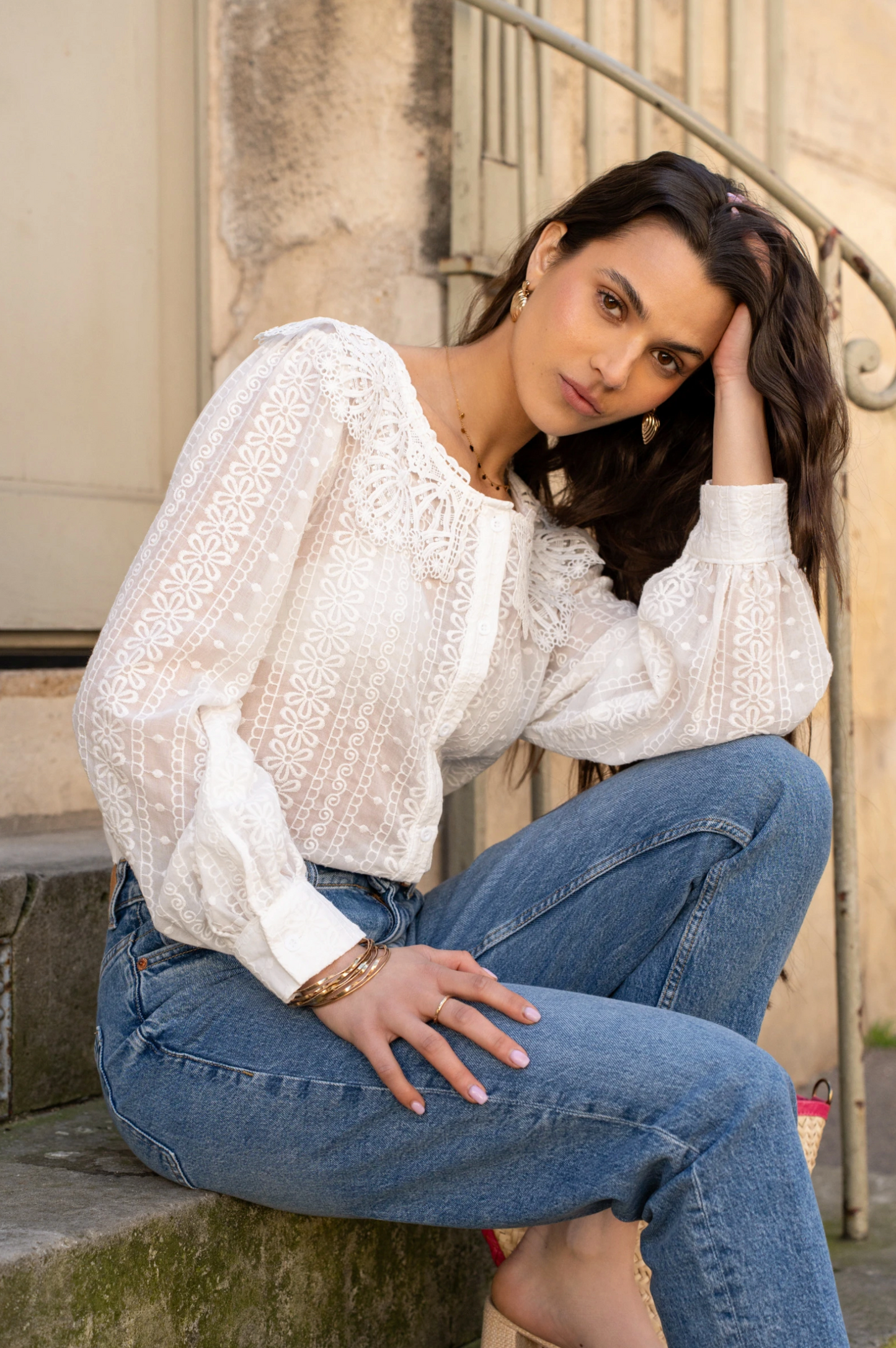 Geborduurde blouse met geborduurde kraag