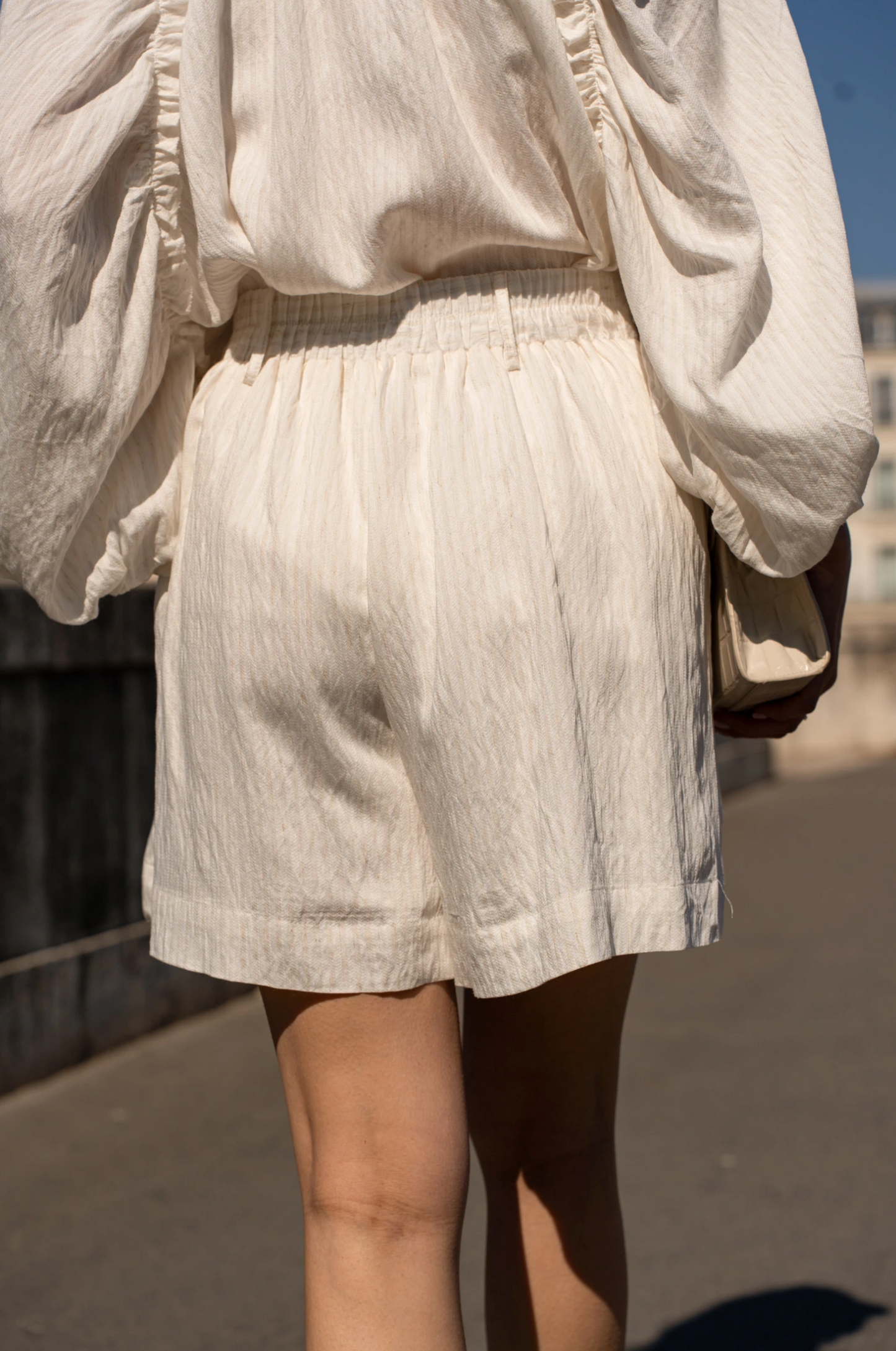 Soepelvallende short met hoge taille en textuur