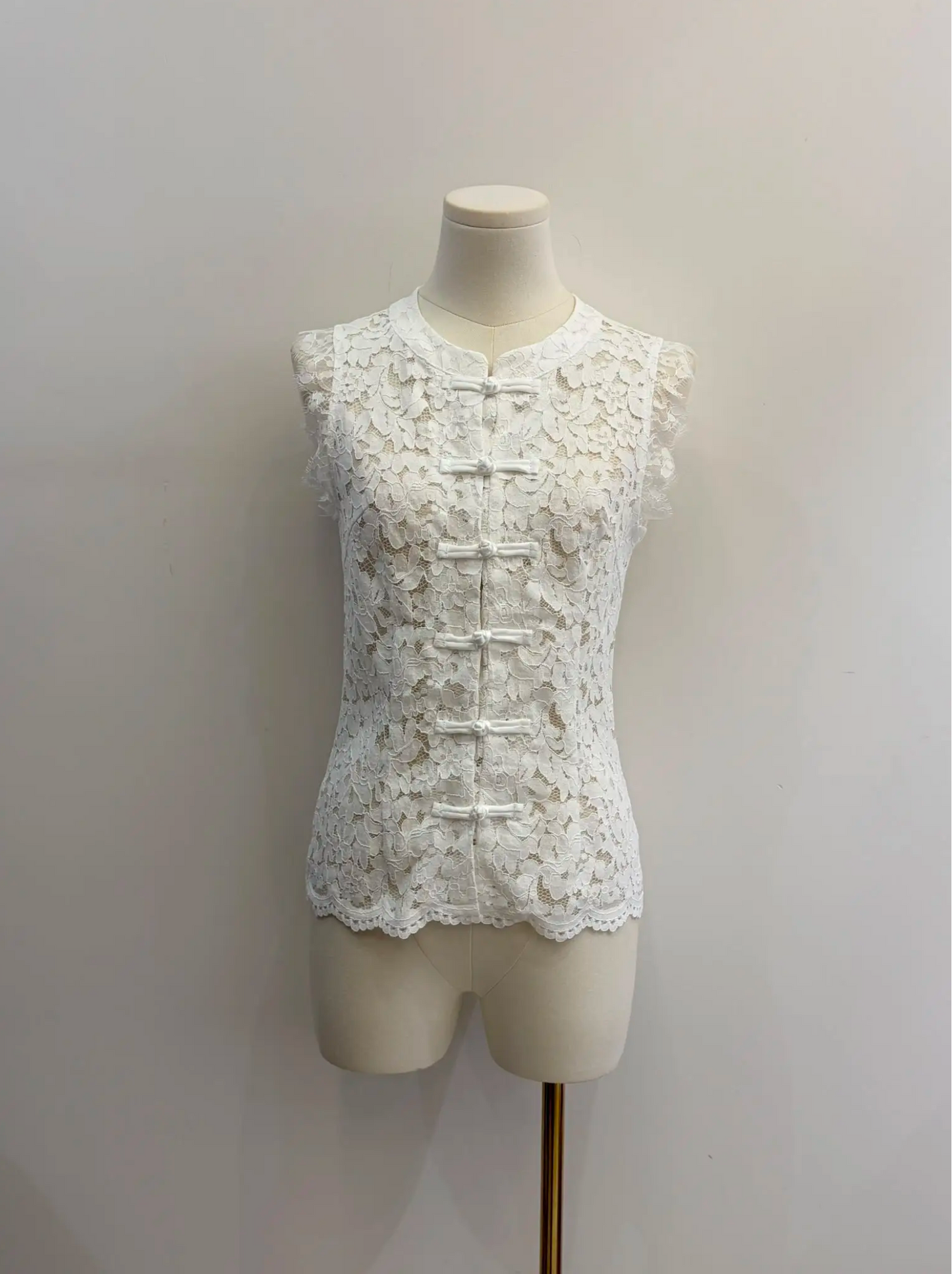 Kanten top met knoopsluiting in Aziatische stijl