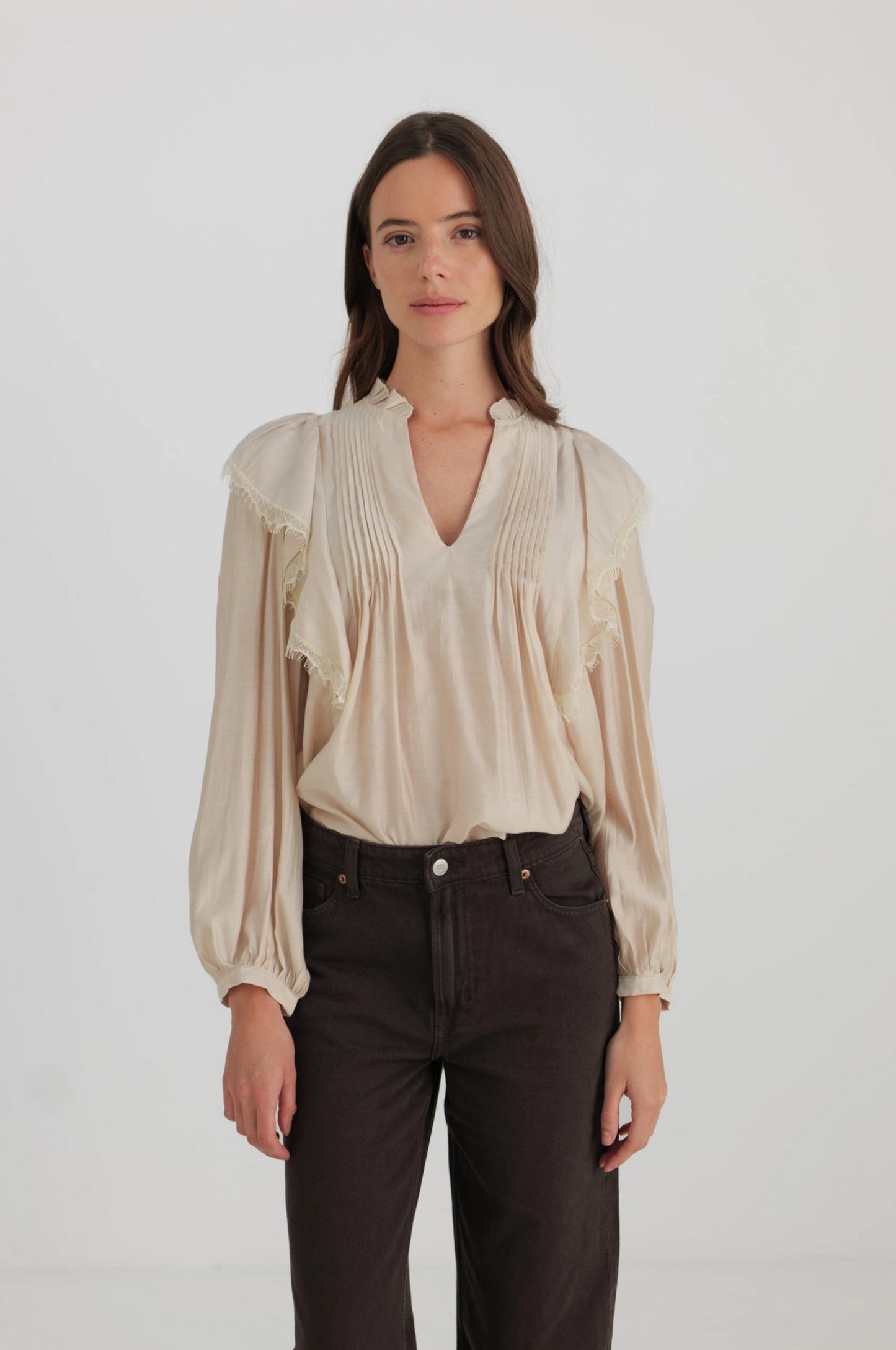 Tencel blouse with ruffles and lace