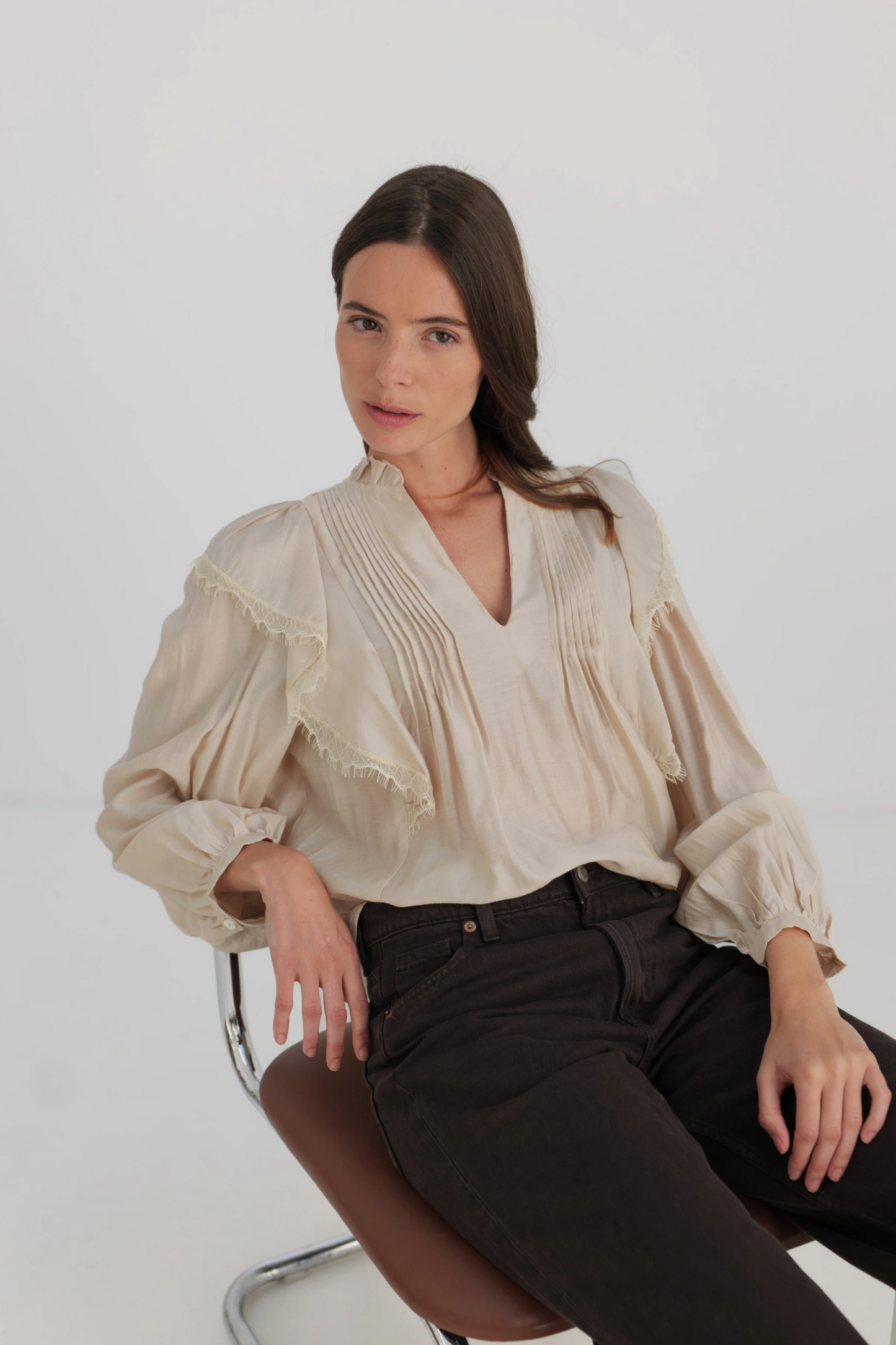 Tencel blouse with ruffles and lace