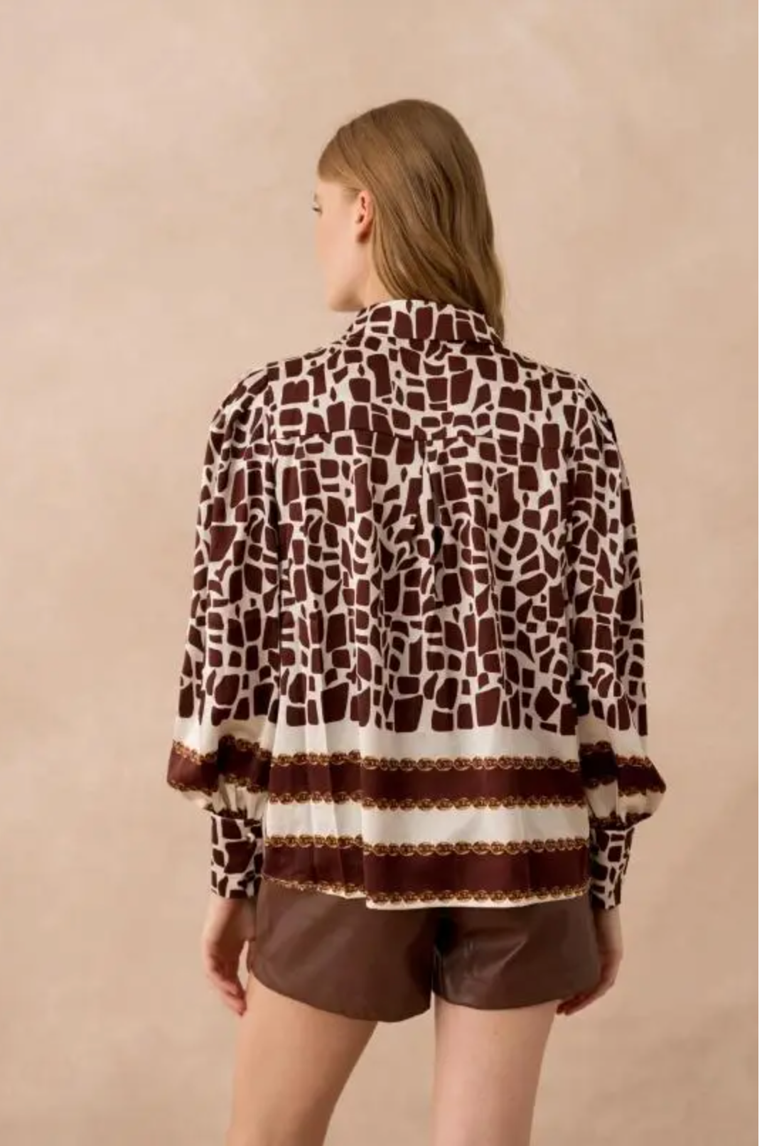 Shirt met pofmouwen en giraffenprint