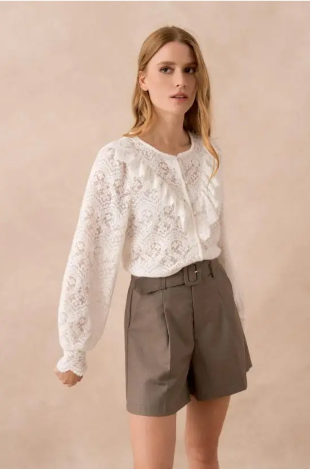 Blouse van kant met ruches