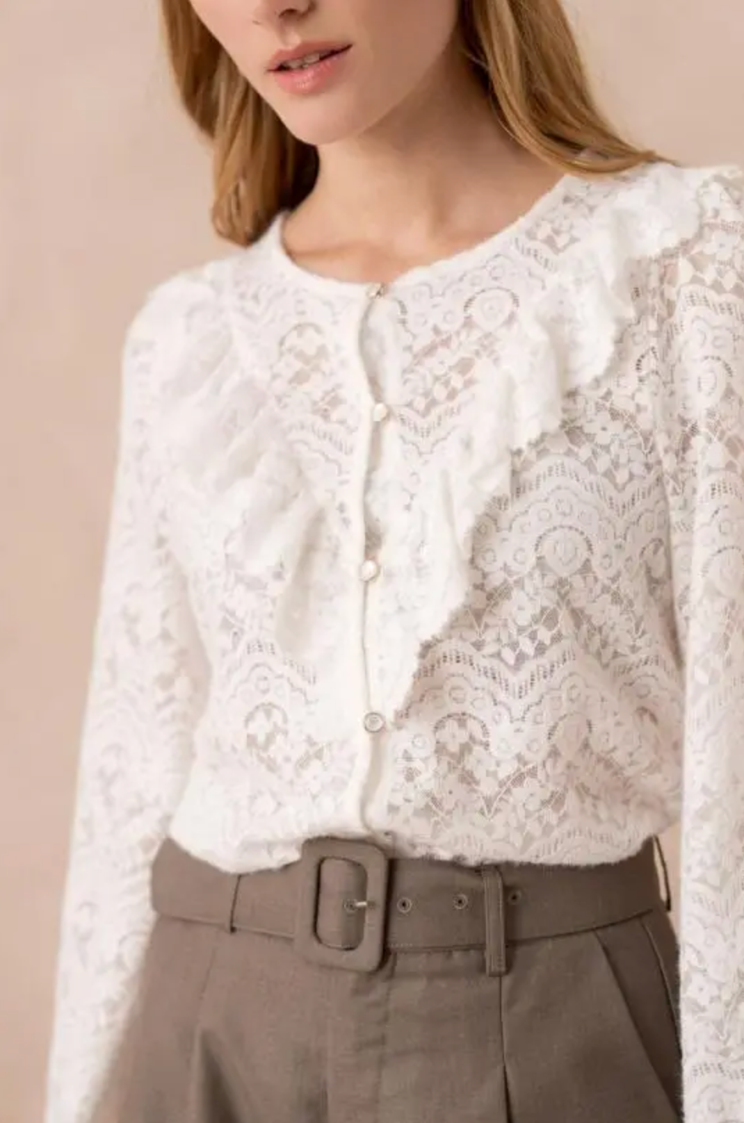 Blouse van kant met ruches