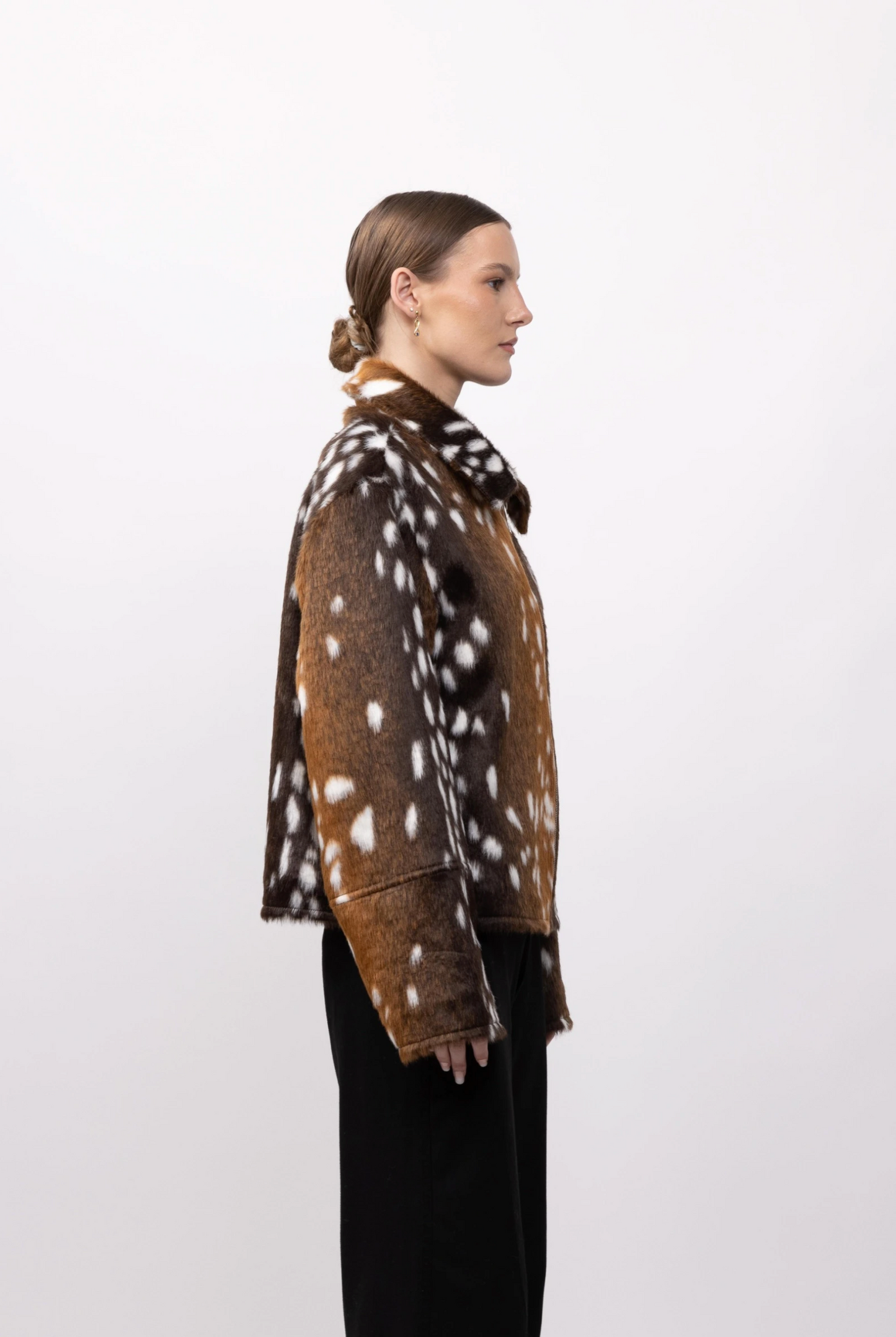 Jas van imitatiebont met Bambi-print