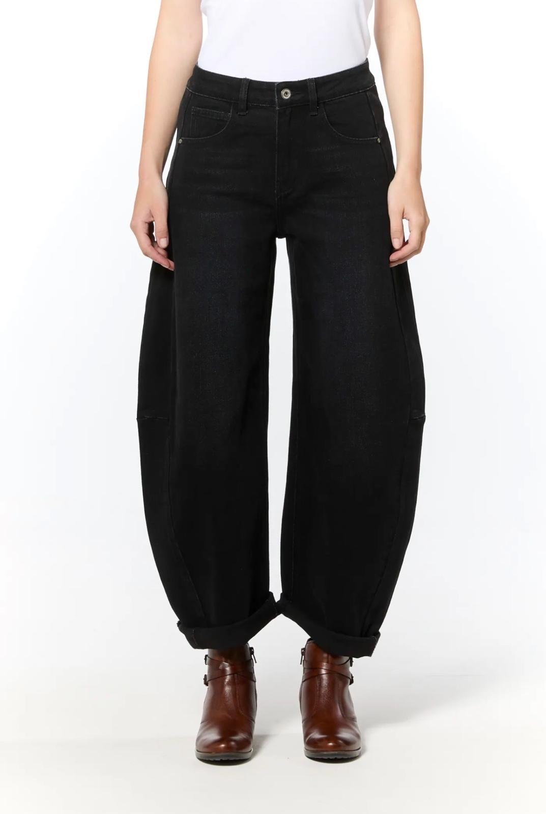 Balloon Fit Jeans